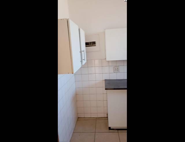 1 BEDROOM APARTMENT FOR SALE IN PRETORIA WEST